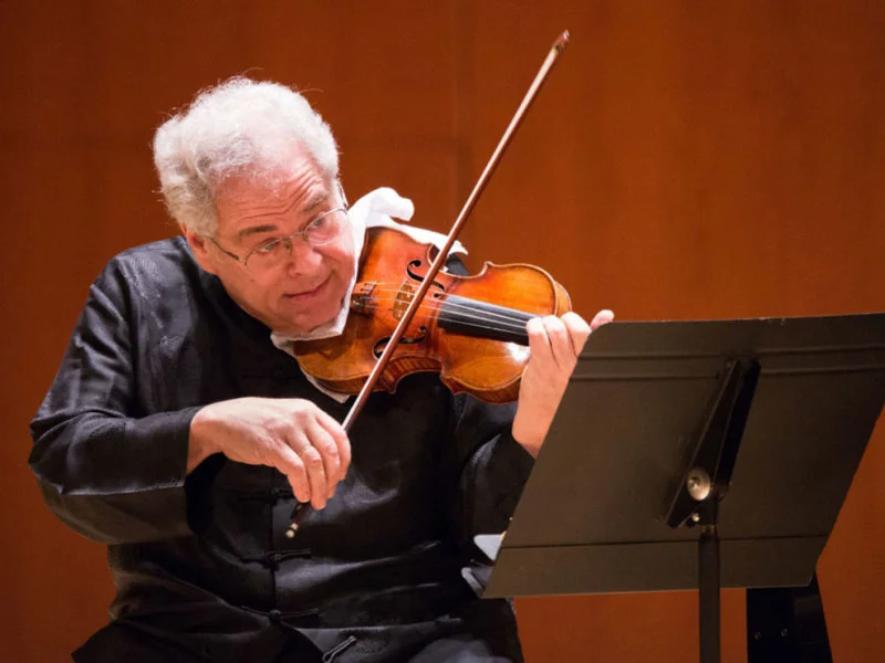 Itzhak Perlman: The Violinist who conquers himself